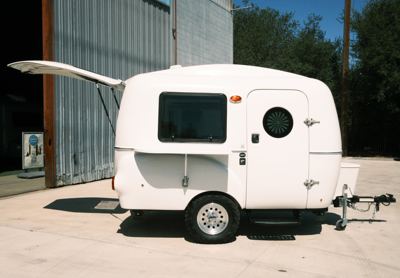 HC1 Mammoth White