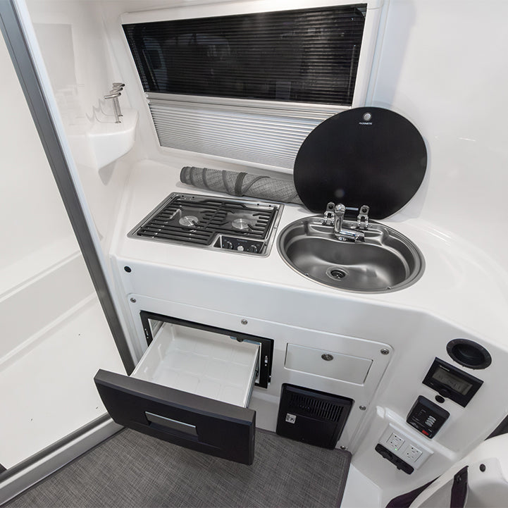 HC1 Studio Adventure w/ AC